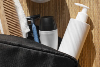 Cadeaux d’affaires : l’atout chic de la trousse de toilette personnalisée